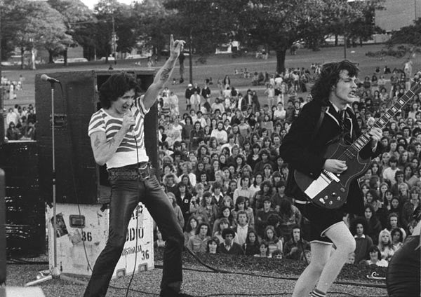 AC/DC
