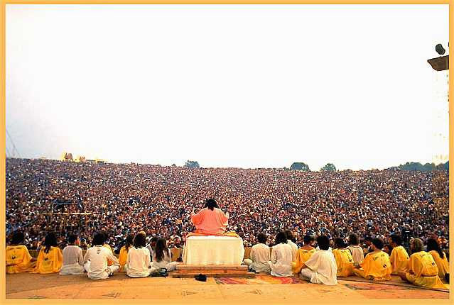 Morning Prayer, Woodstock 1969 by Elliott Landy