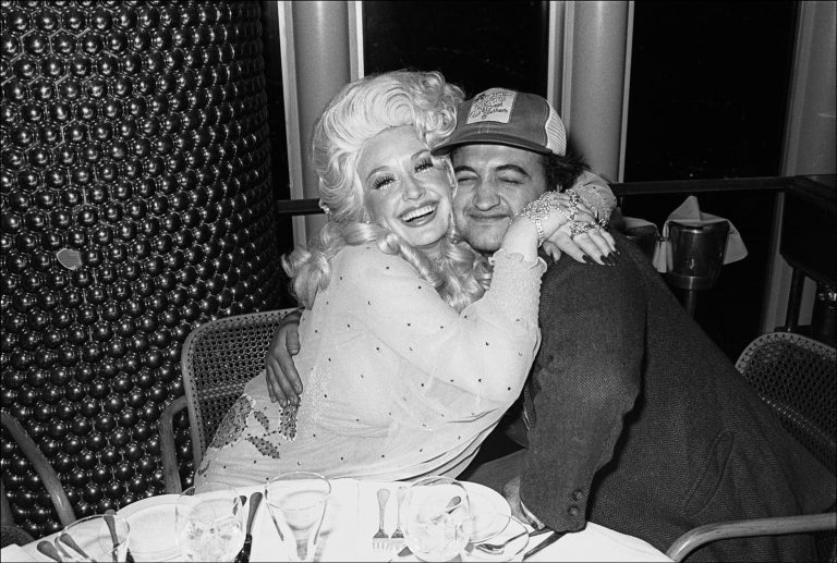 Dolly Parton & John Belushi, 1977 by Allan Tannenbaum