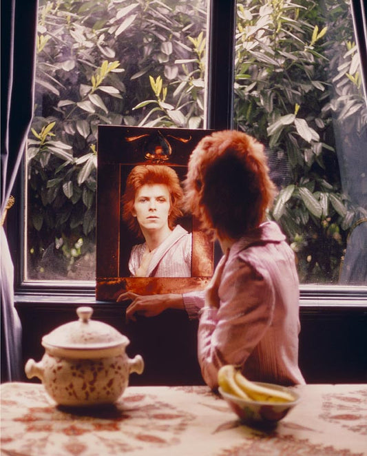 David Bowie, Mirror 1972 by Mick Rock